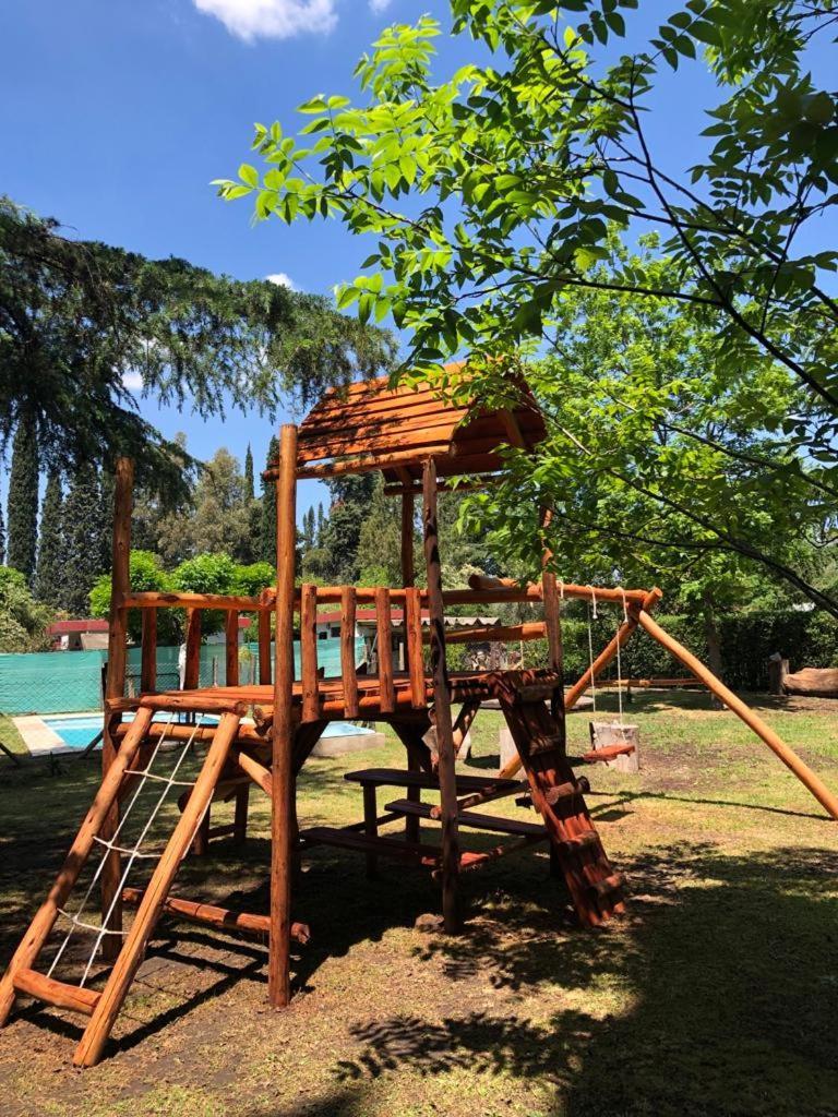 Ezeiza Quinta Cedro Azul 10 Min Del Aeropuerto Villa Exterior foto